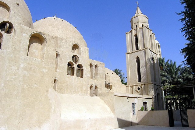 Tour to Wadi El Natroun Monastery from Cairo